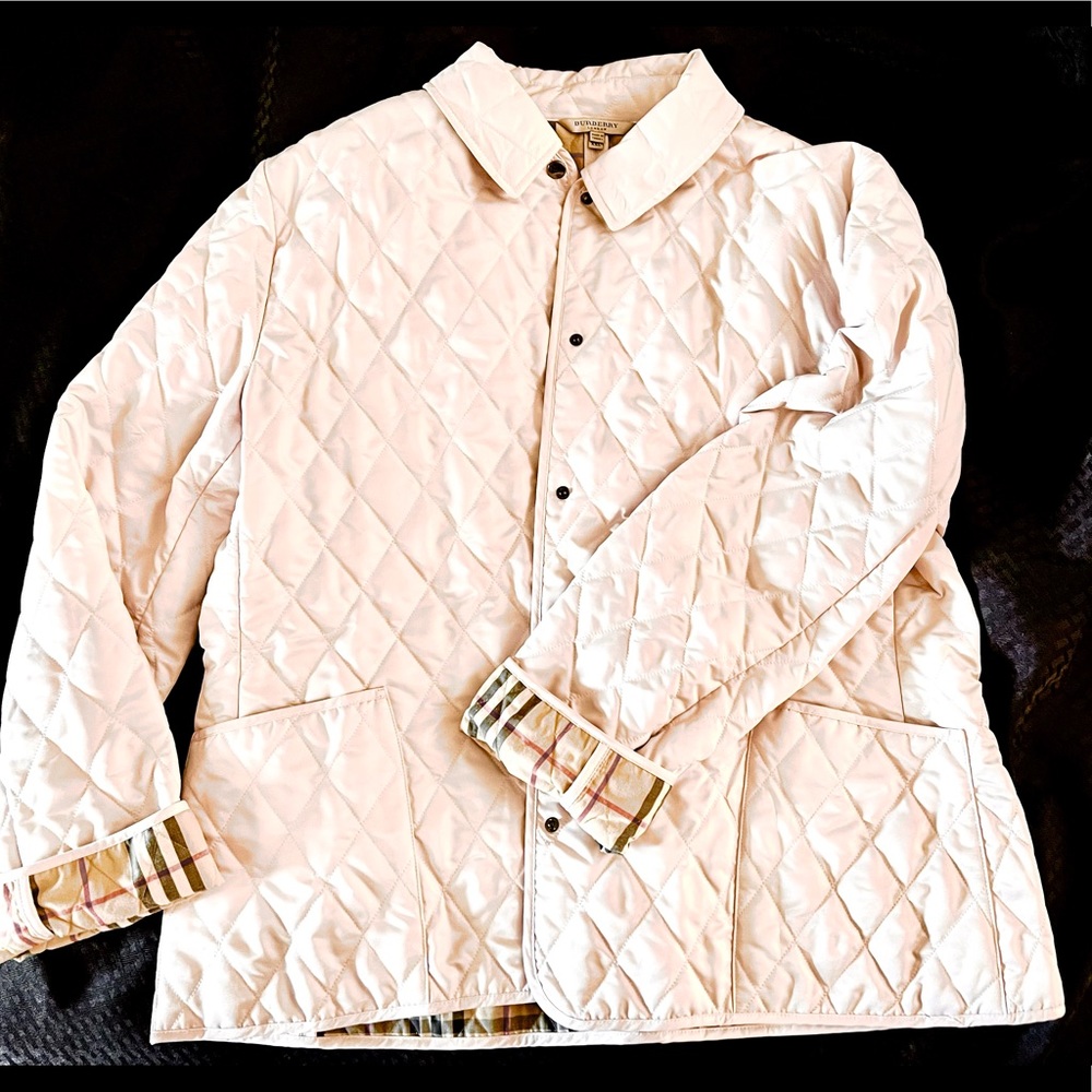 BURBERRY Diamond Quilted Jacket - Woman’s